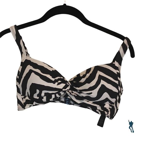 M&S designer collection animal print 2 piece swim suit. SPF 30 - Picture 2 of 10